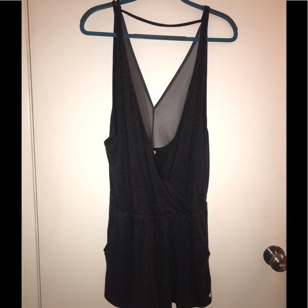 Alo Yoga Grey jumper coverup